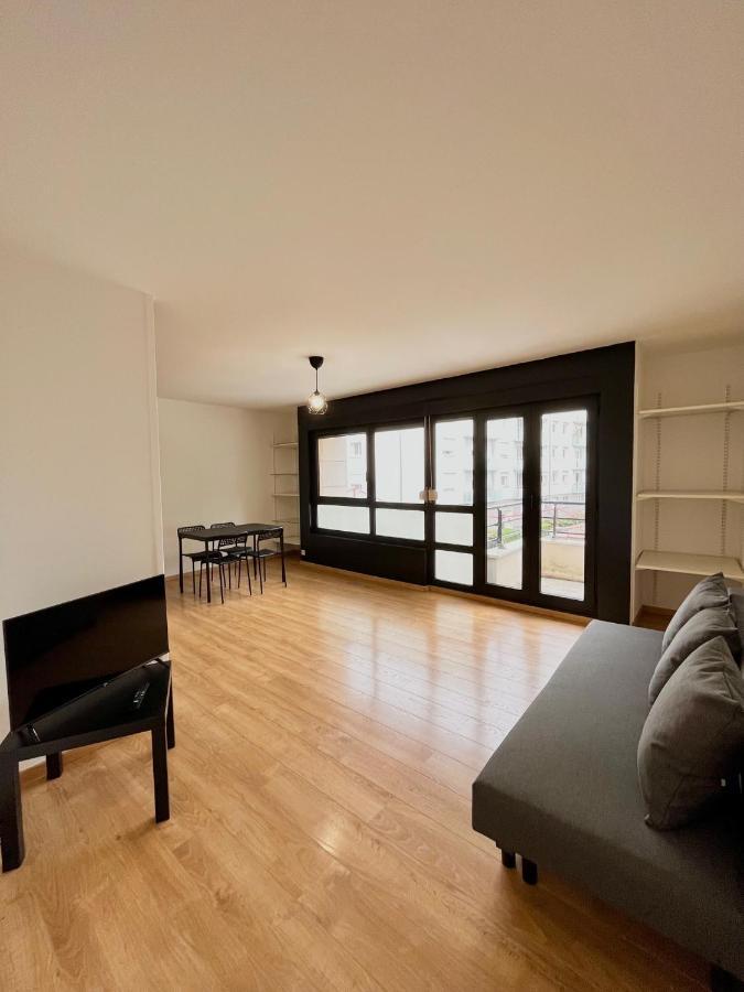 Ponsardin- Appartement Avec Balcon Et Parking ランス エクステリア 写真