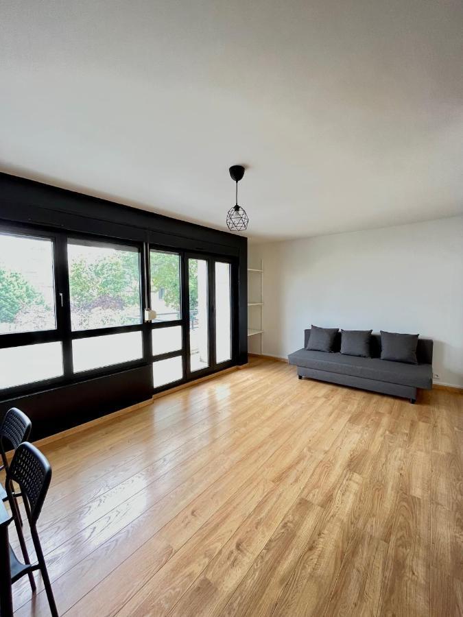 Ponsardin- Appartement Avec Balcon Et Parking ランス エクステリア 写真